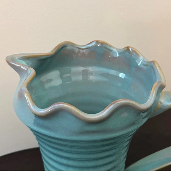 Hand Crafted WCL 1970s Scalloped Rim Ribbed Pottery Ceramic Pitcher - Picture 7 of 16